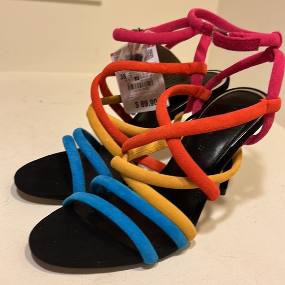 Zara Multicolor Suede Leather High
Heel Sandals - Picture 8 of 11